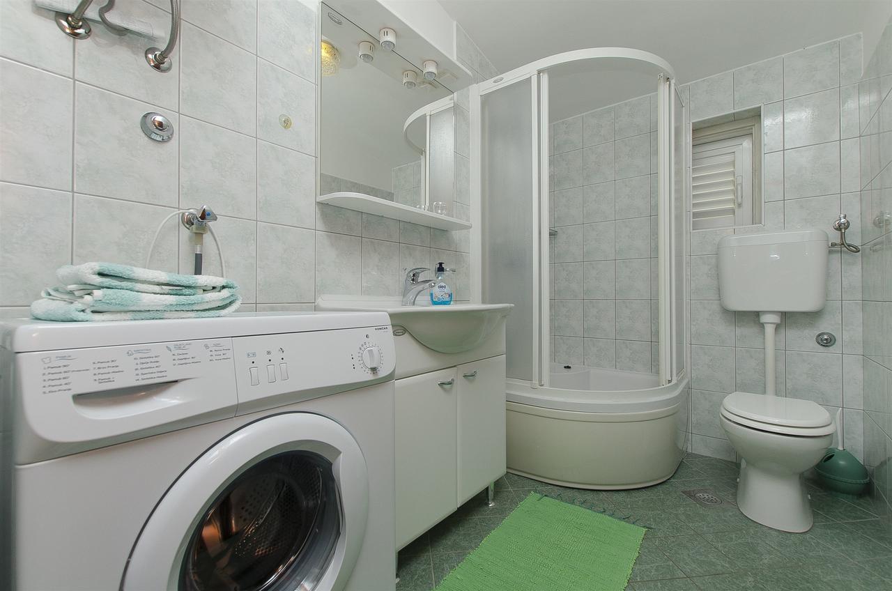 Apartment Josipa Primošten Buitenkant foto
